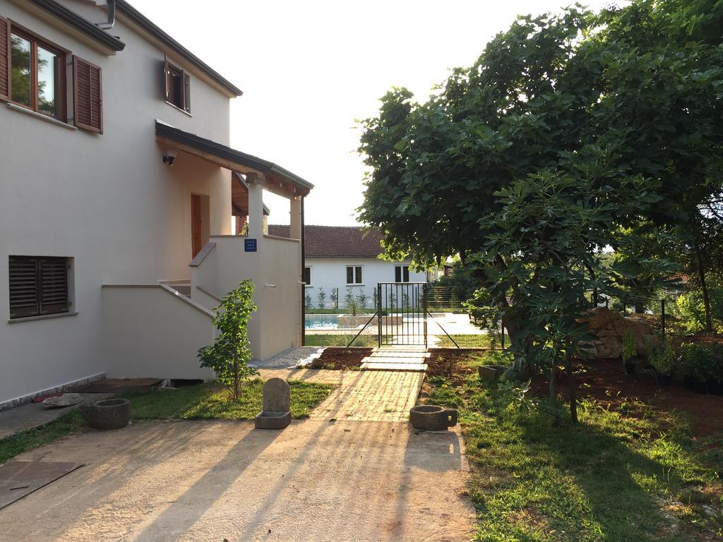 Holiday Home Maver Forty Poreč Exterior foto